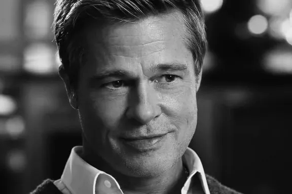 Кадр из фильма "Fall-Winter 2024/25 Ready-to-Wear Show" / Chanel