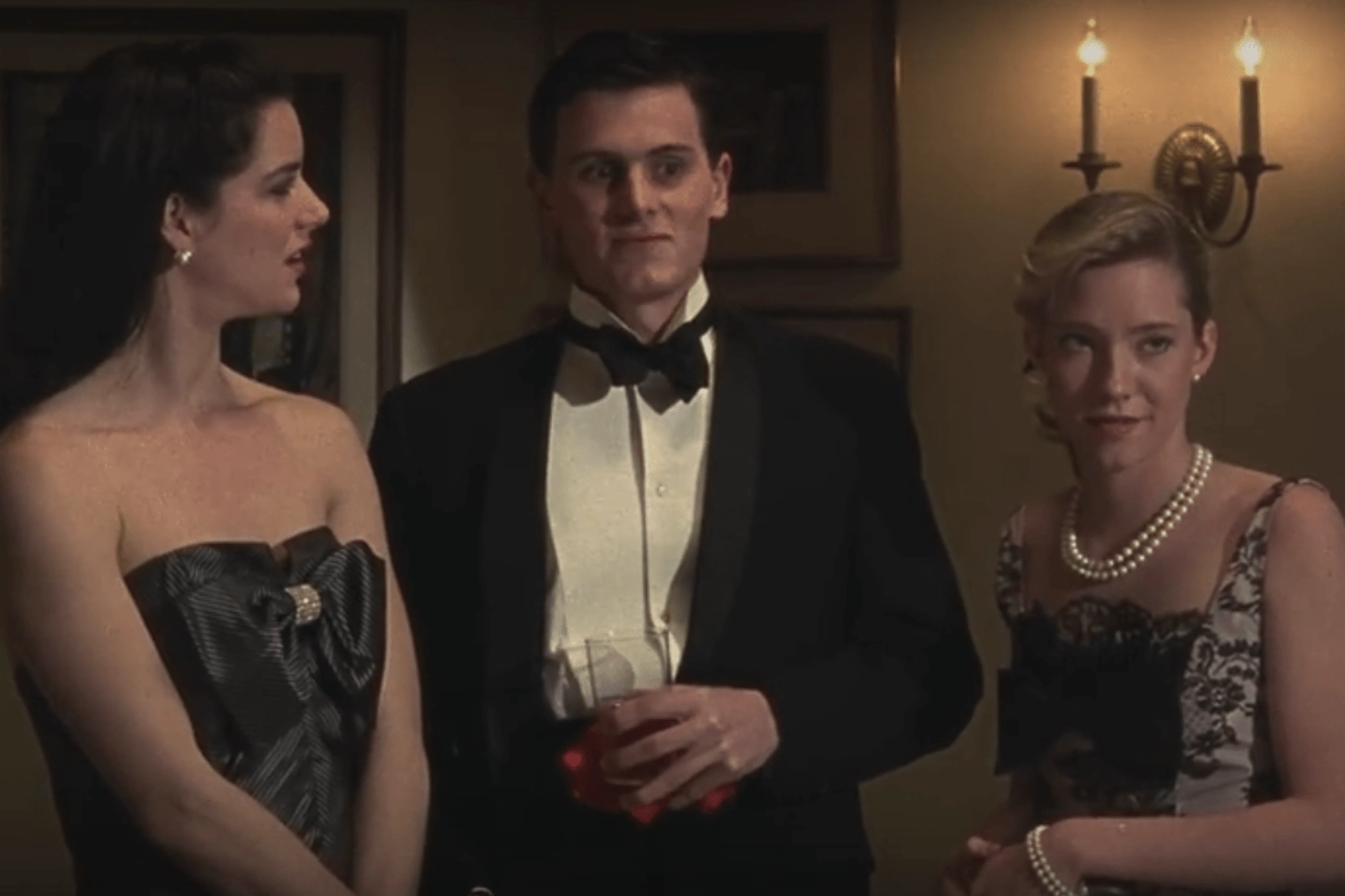 Кадр из фильма "Золотая молодежь"