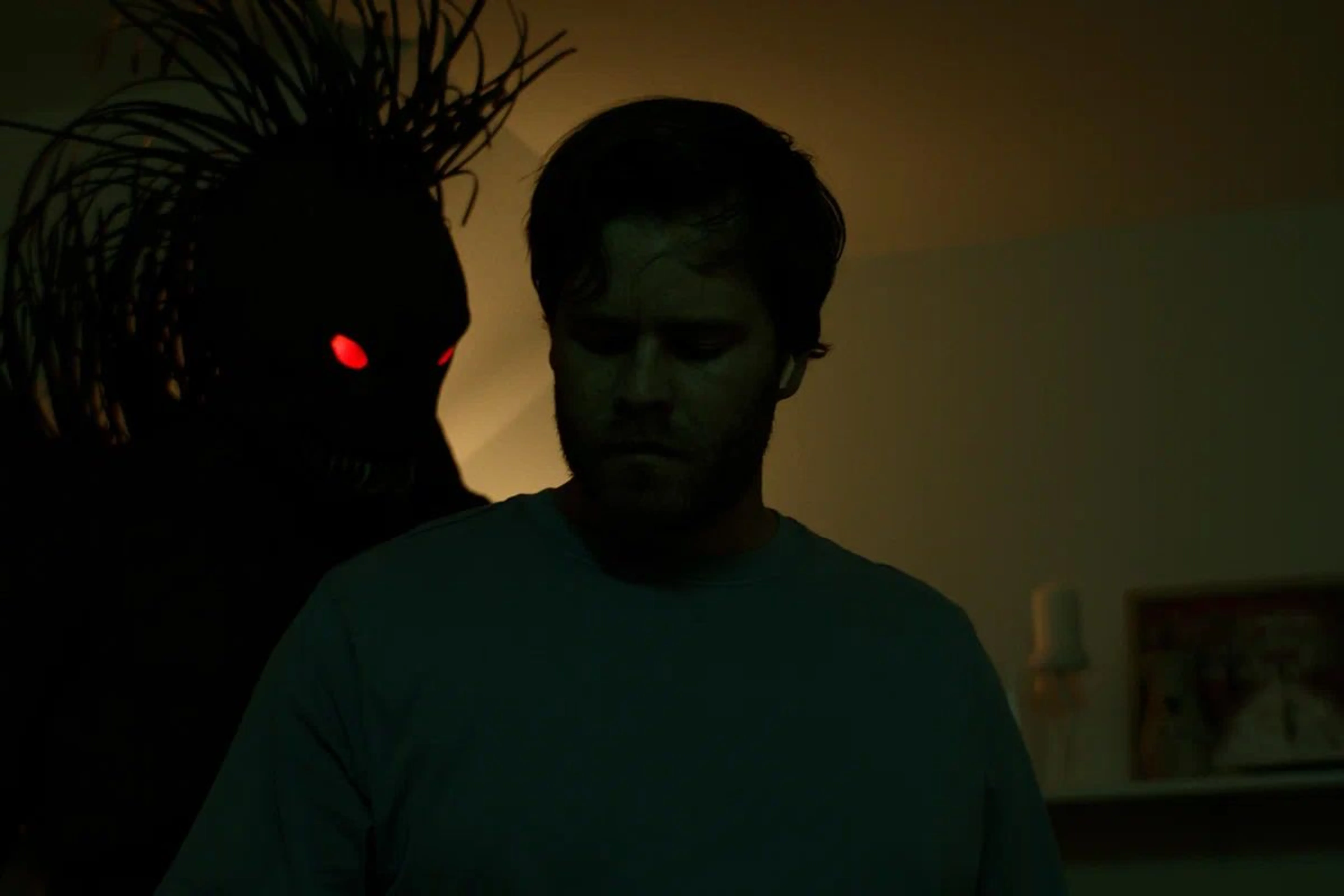 Кадр из фильма “Астрал. Амулет зла”