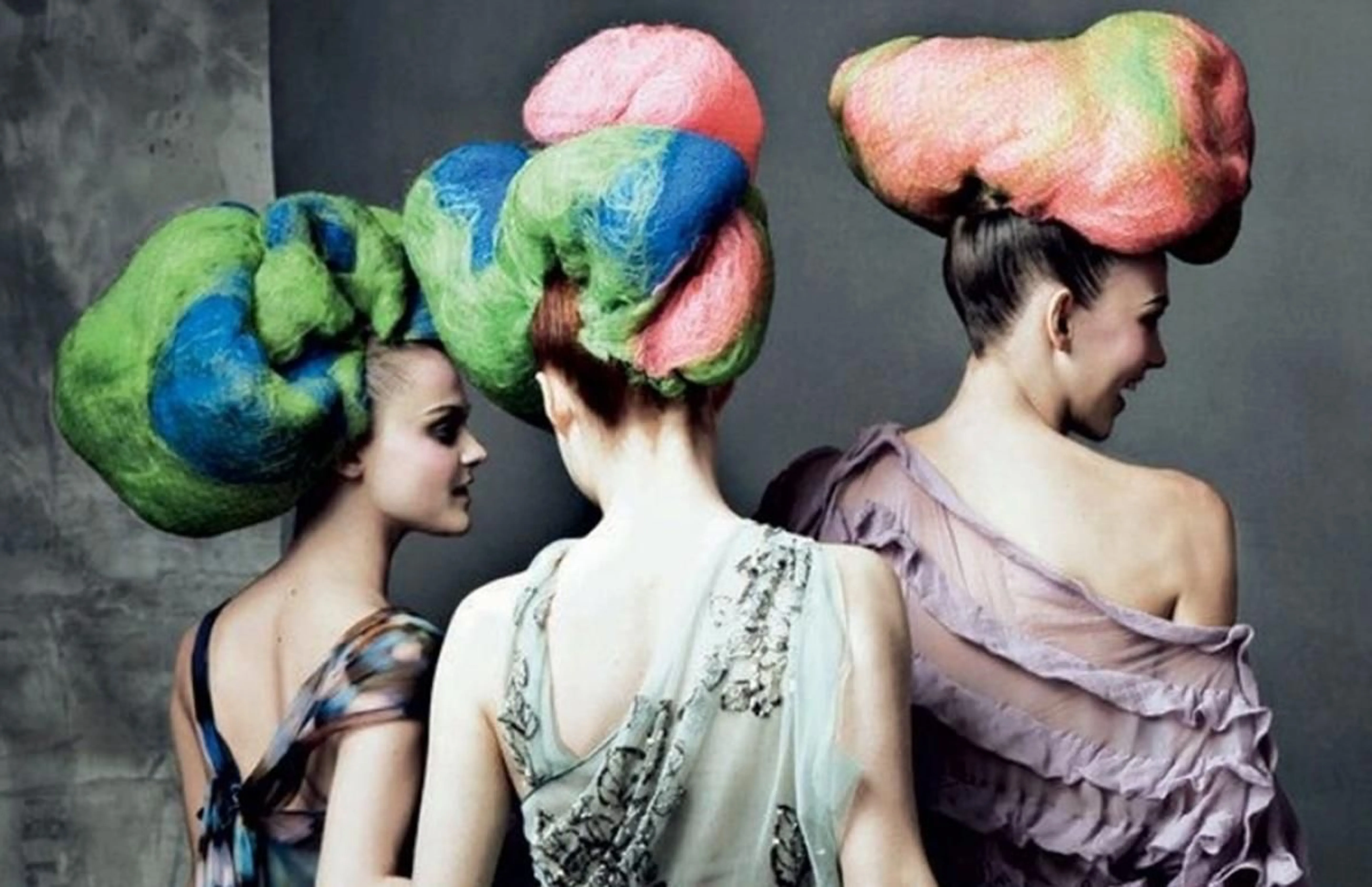 Тема Met Gala 2027 будет посвящена Джону Гальяно