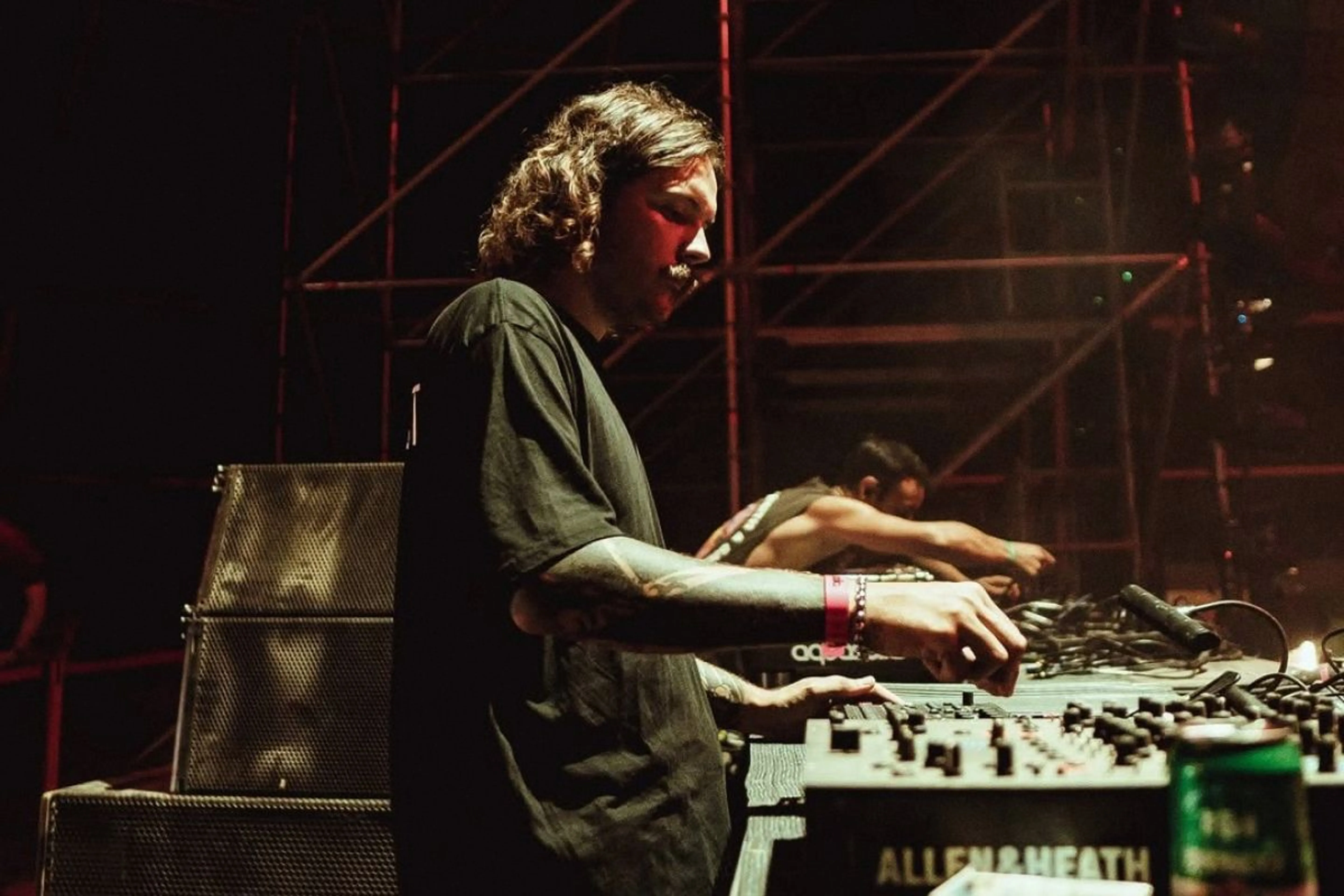 Instagram / aquasellafest