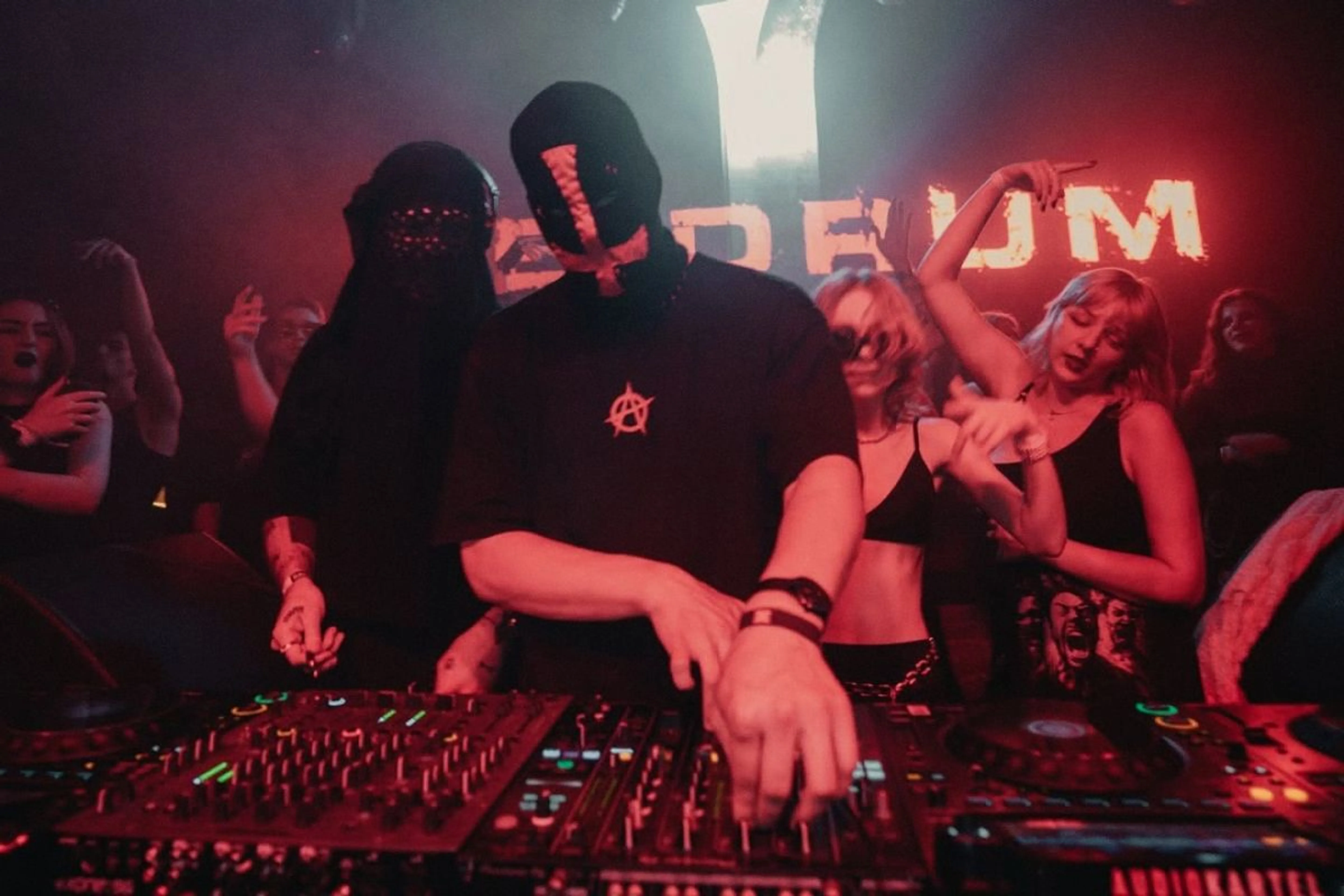 Instagram / re_drummm&nbsp;