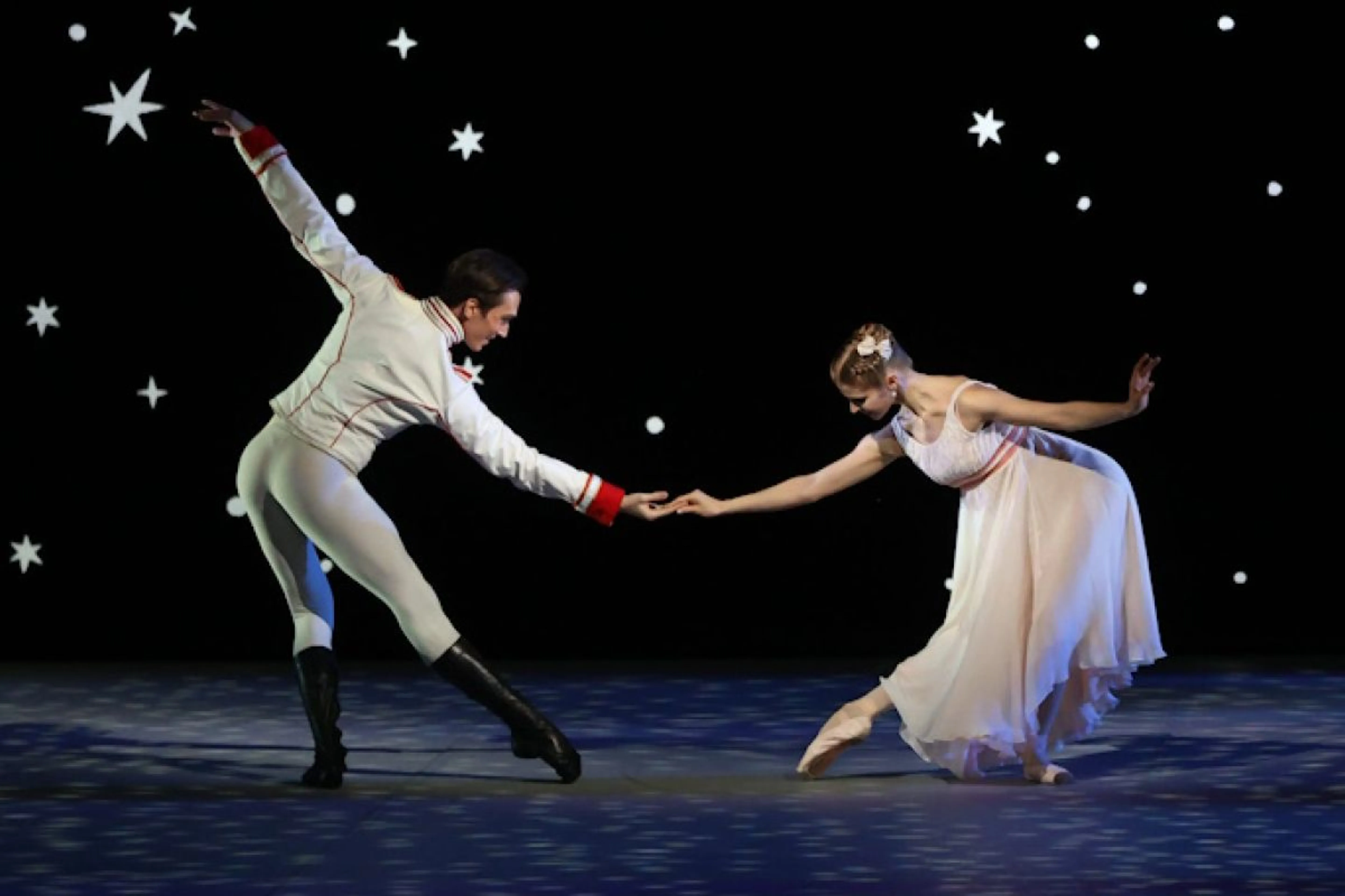 <a href="https://mikhailovsky.ru/" target="_blank">mikhailovsky.ru</a>