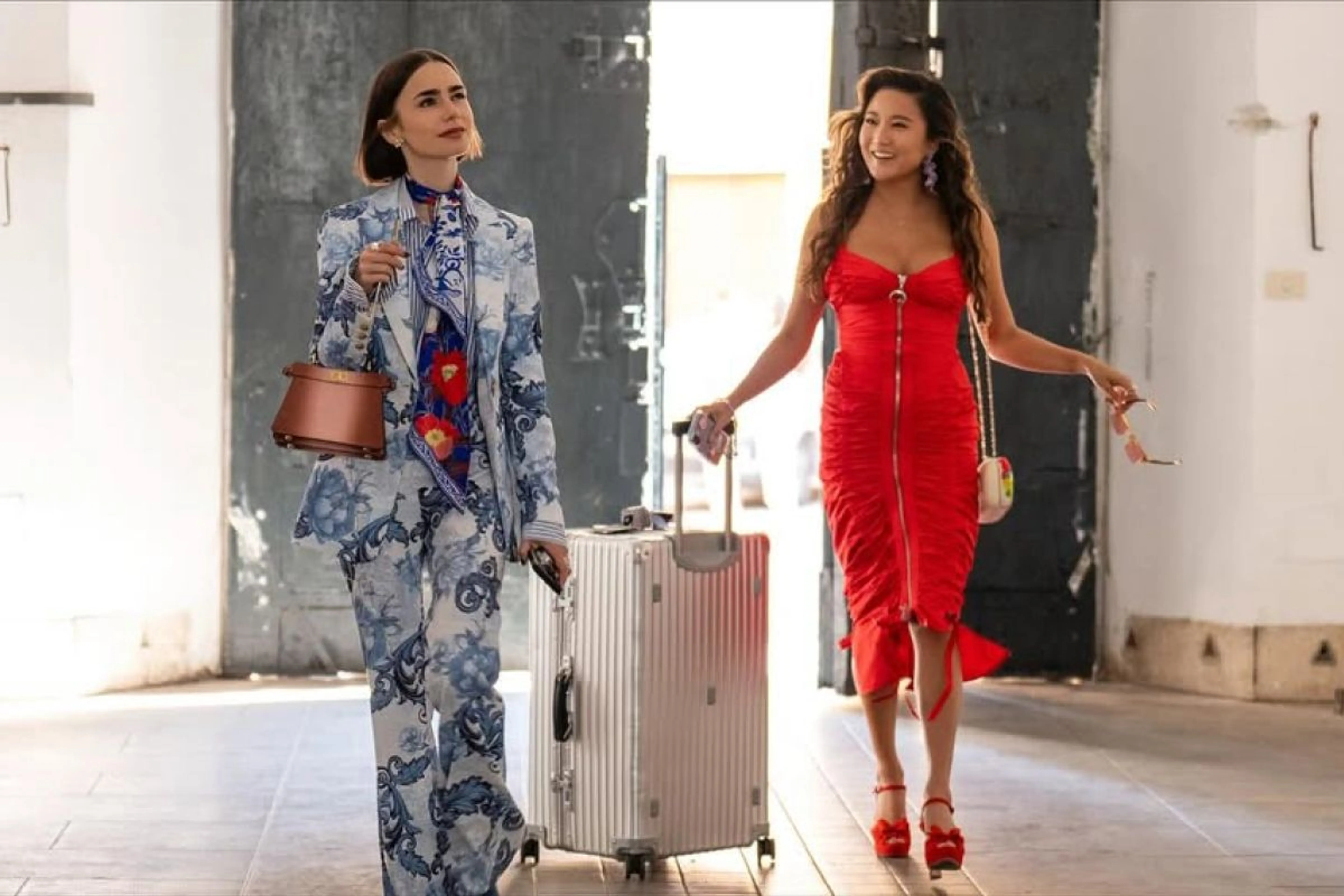 Instagram / emilyinparis