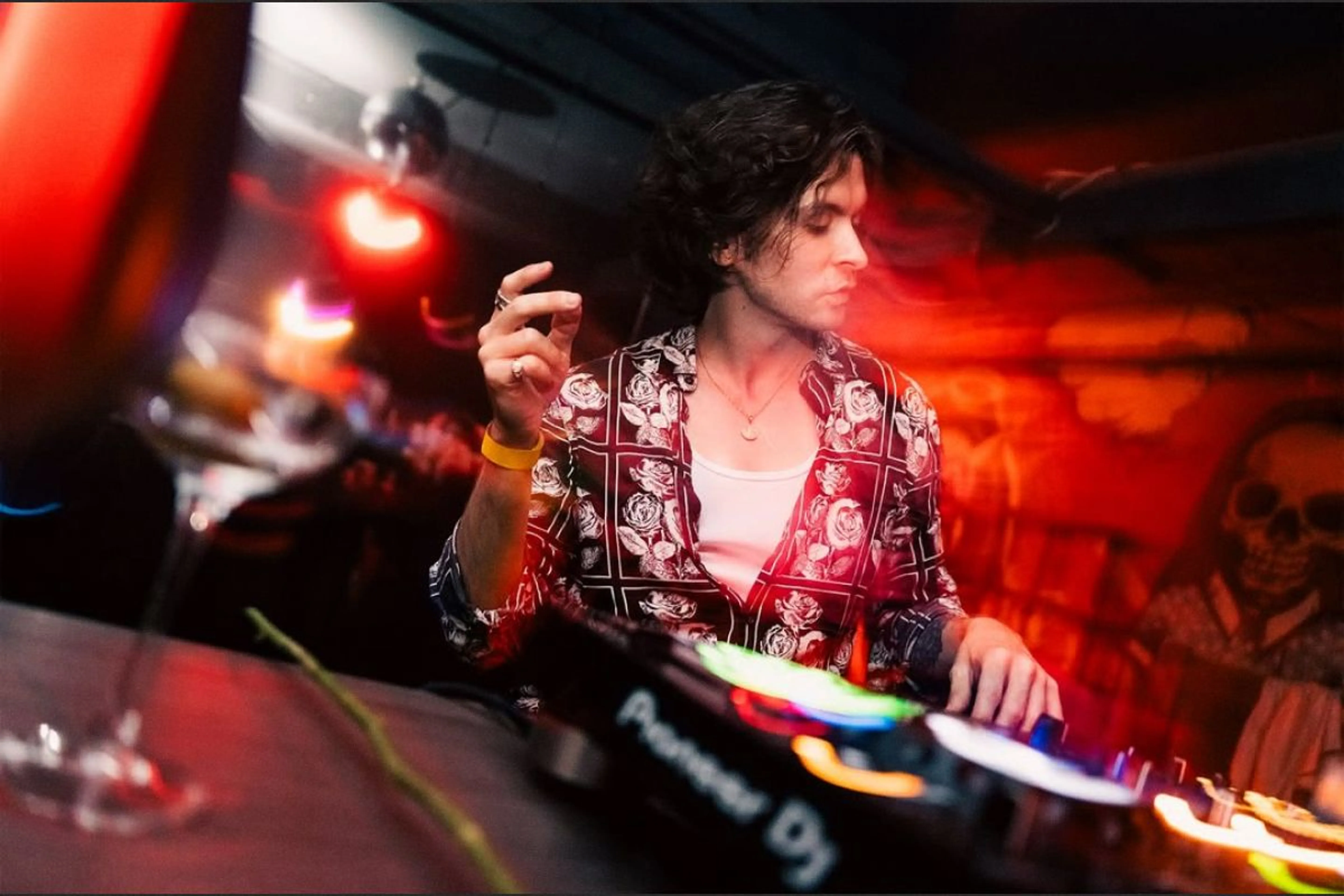 Instagram / rocky.bar